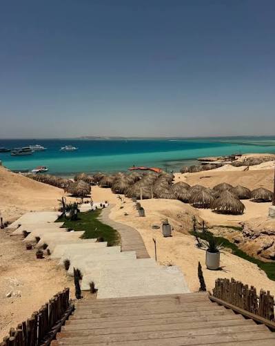 Elevated view down to OZIREA beach and turquoise Red Sea water